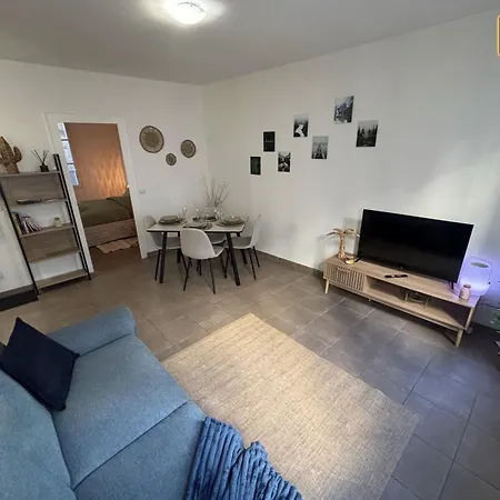 Le Logis, Moderne En Centre