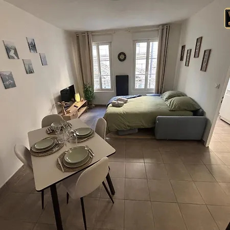 Le Logis, Moderne En Centre Niort