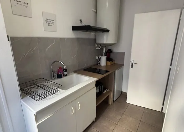 Le Logis, Moderne En Centre